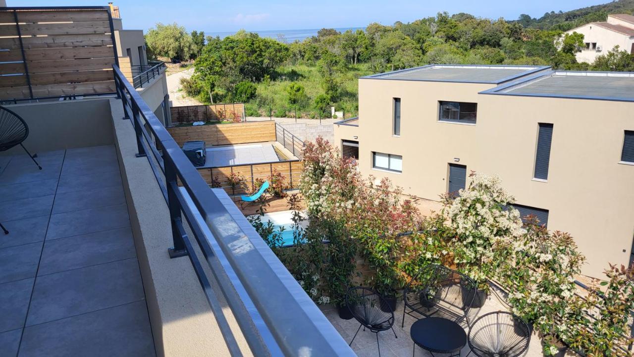 Moderne De Standing Avec Piscine Privee A 400m De La - 4 *
