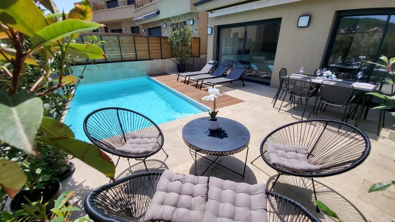 Villa Moderne De Standing Avec Piscine Privee A 400m De La - 4
